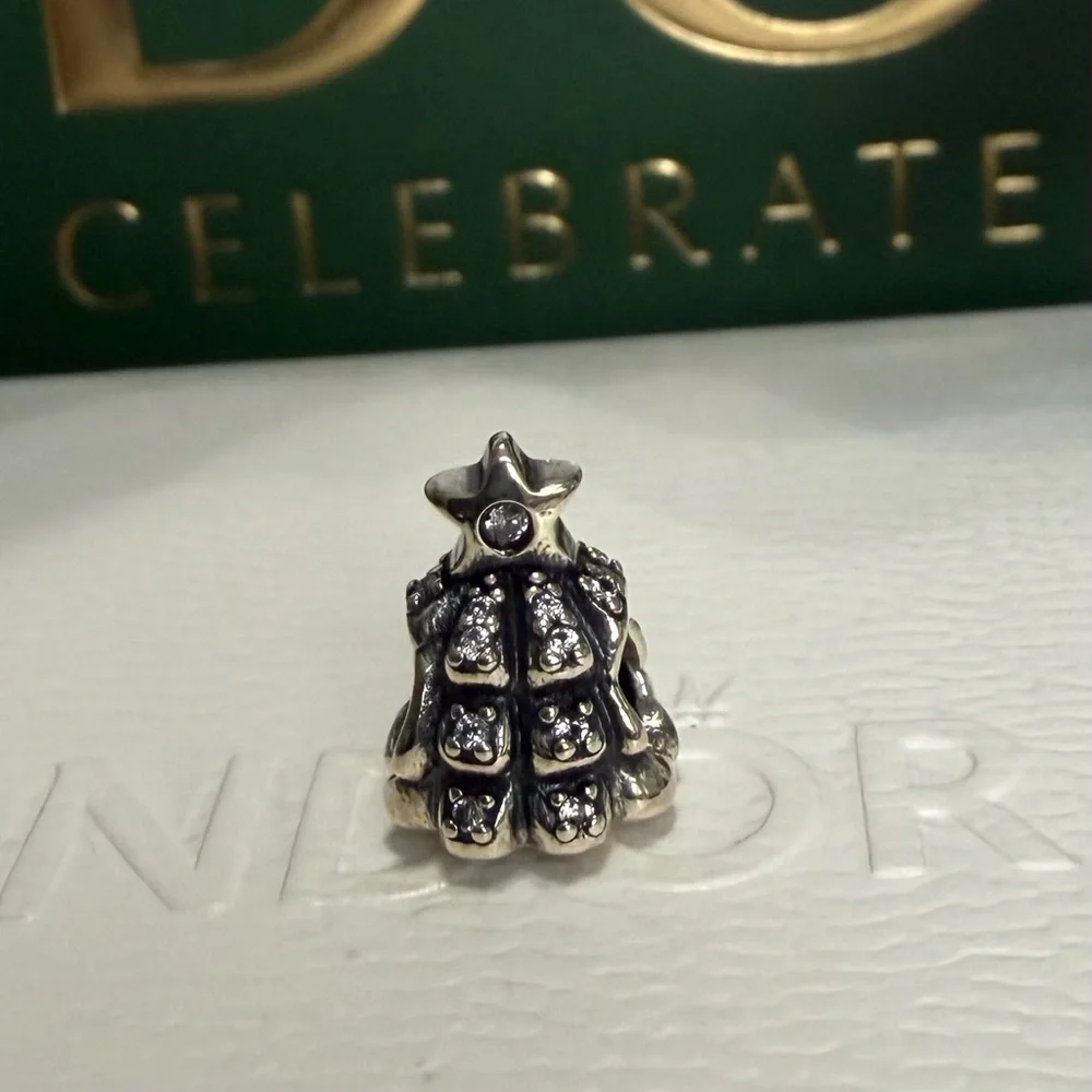 Pandora Silver Christmas Tree With CZ Accents Charm - Picture 1 of 5